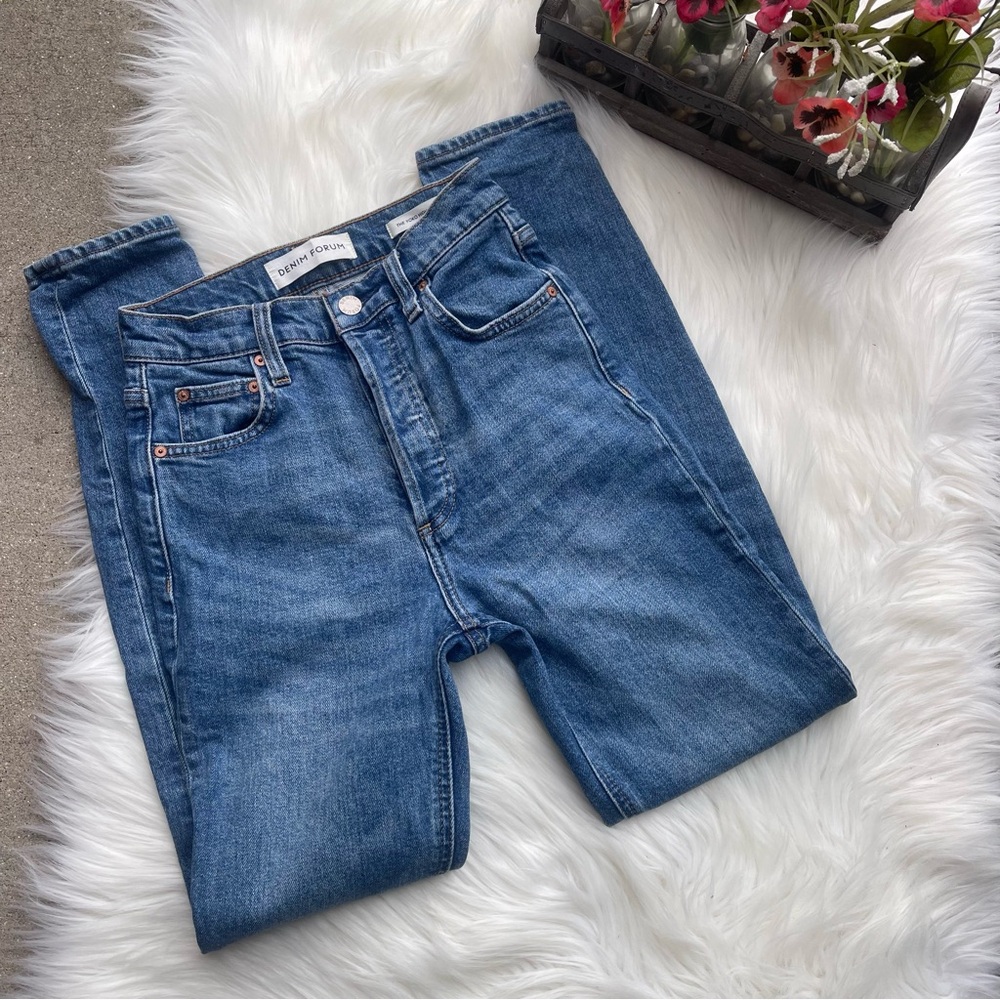 Denim Forum High Rise Slim Jeans Size 24